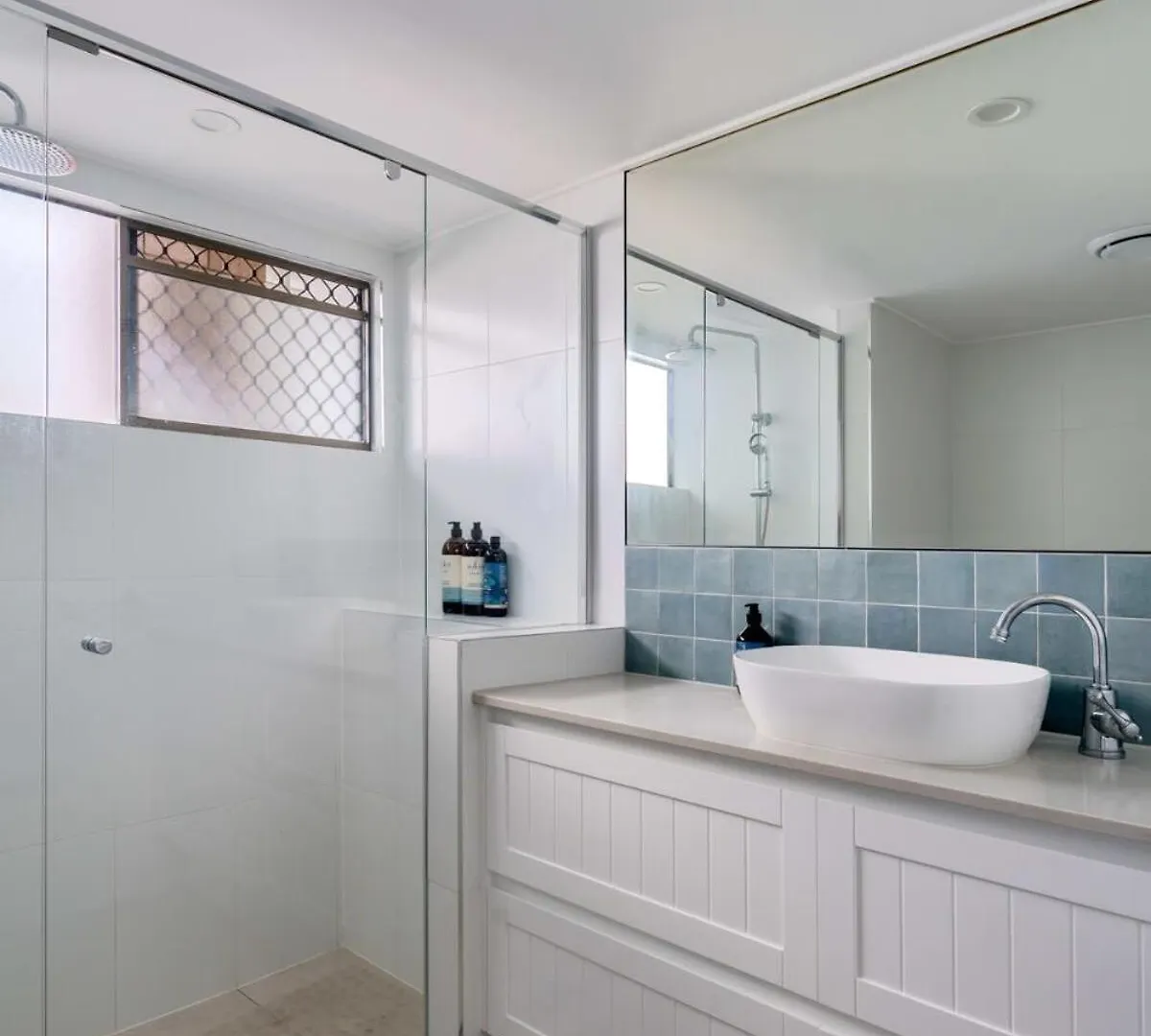 Absolute Beachfront Bliss On Kings Beach Caloundra Apartman