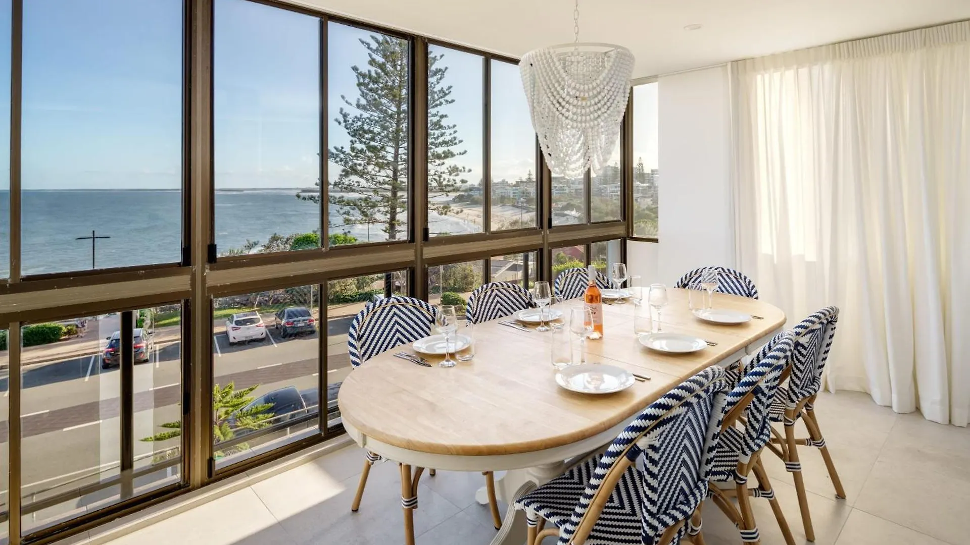 Absolute Beachfront Bliss On Kings Beach Caloundra 0*,  Ausztrália