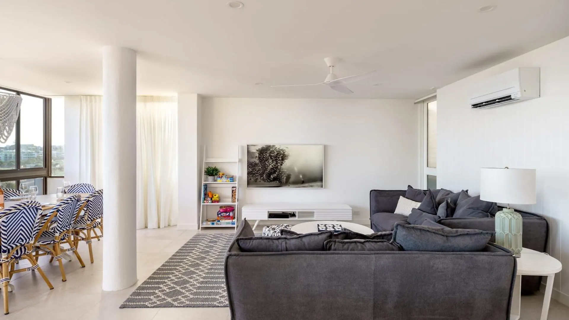 Absolute Beachfront Bliss On Kings Beach Caloundra Apartman